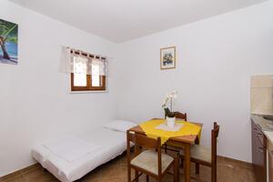 Studio flat Trogir (AS-17609-a)