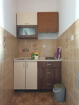 Апартаменти з паркуванням Прімоштен - Primošten - 17640