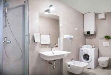 Apartments Omiš, Central Dalmatia