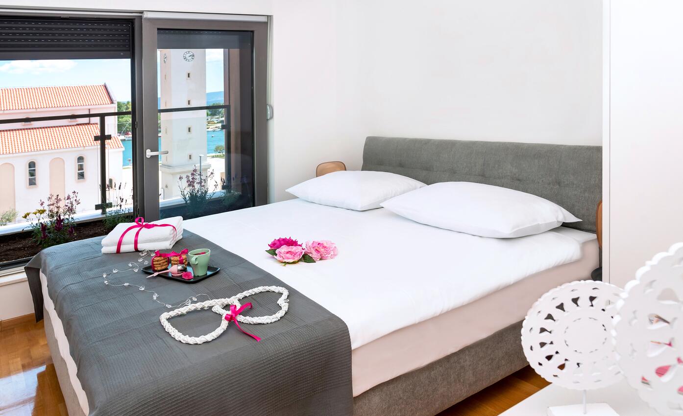 Apartments Omiš, Central Dalmatia