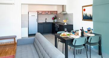 Apartments Omiš, Central Dalmatia