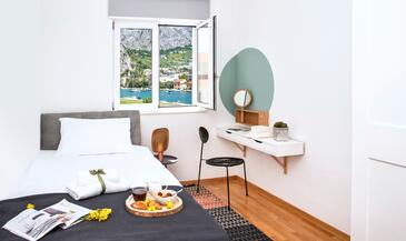 Apartments Omiš, Central Dalmatia