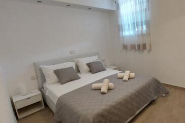 Family-friendly apartments with swimming pool Pomer, Medulin - 17681