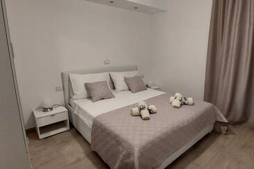 Family-friendly apartments with swimming pool Pomer, Medulin - 17681