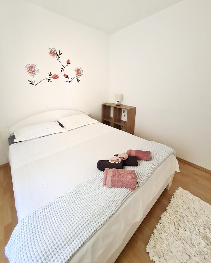 Apartments by the sea Postira, Brač - 17697