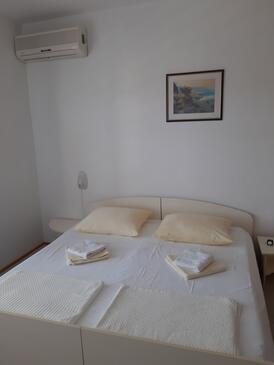 Appartamenti accanto al mare Stretto - Tisno, Morter - Murter - 17716