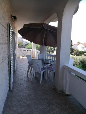 Apartmani s parkingom Vrsi - Mulo, Zadar - 17753