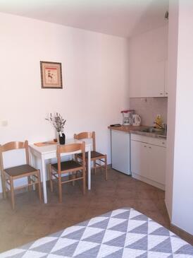 Apartmani s parkingom Vrsi - Mulo, Zadar - 17753