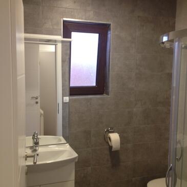 Rooms with balcony Jezerce, Lika and Gorski kotar