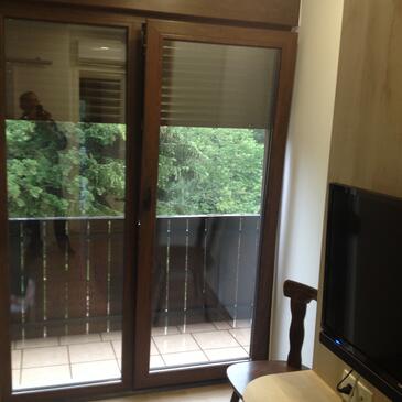 Rooms with balcony Jezerce, Lika and Gorski kotar