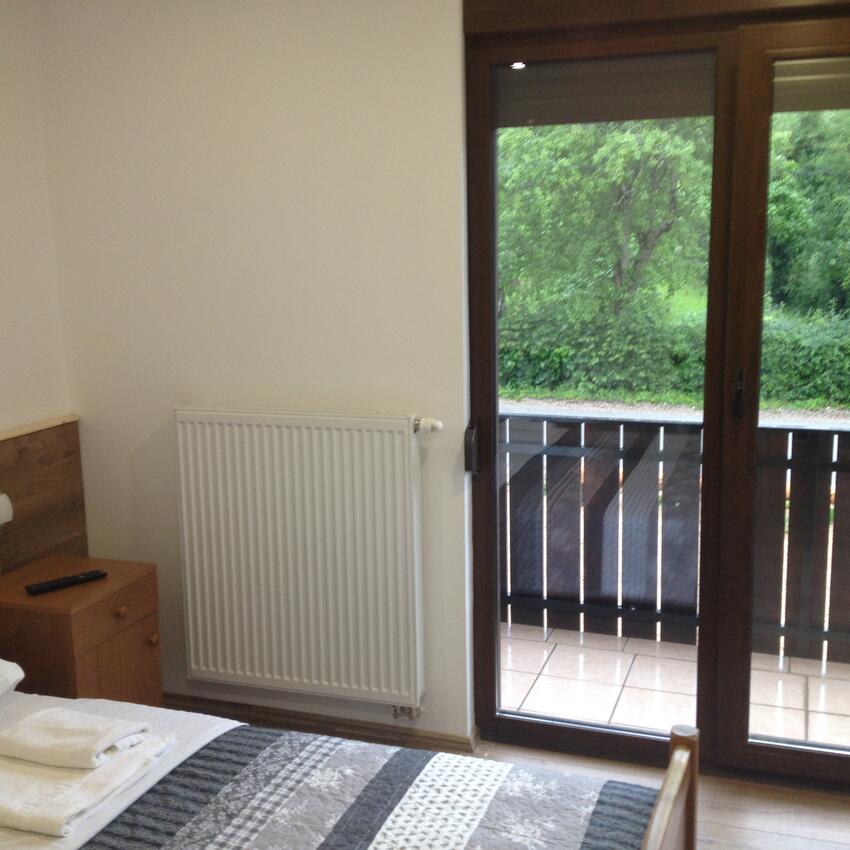 Room - S-17768-c