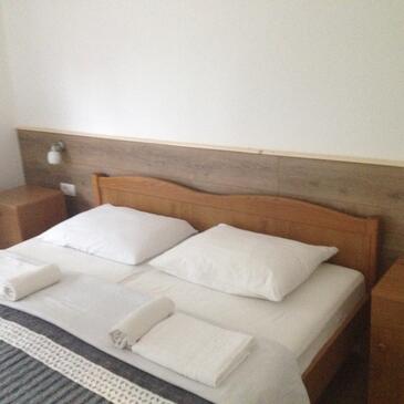 Rooms with balcony Jezerce, Lika and Gorski kotar