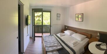 Rooms with balcony Jezerce, Lika and Gorski kotar