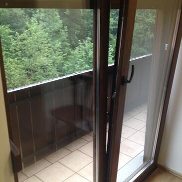 Rooms with balcony Jezerce, Lika and Gorski kotar