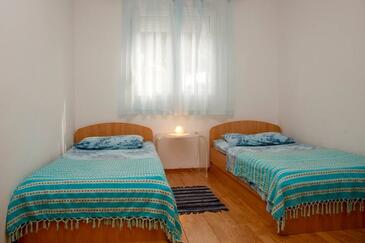 Appartamenti con parcheggio Petrcane, Zara - Zadar - 17770