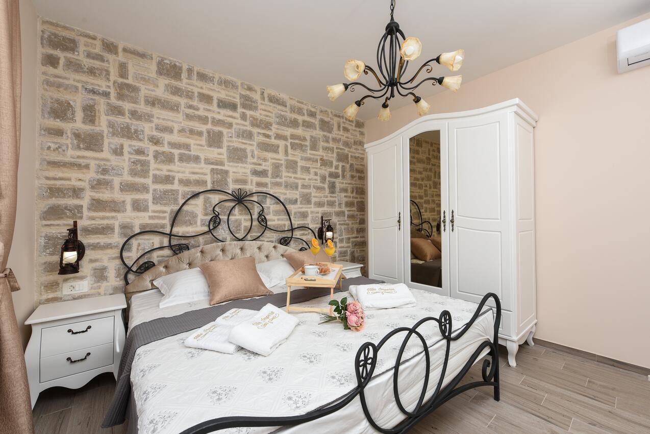 K-17774 - Alloggi privati - Casa con piscina per famiglia Pridraga - Cuskijas, Novigrad