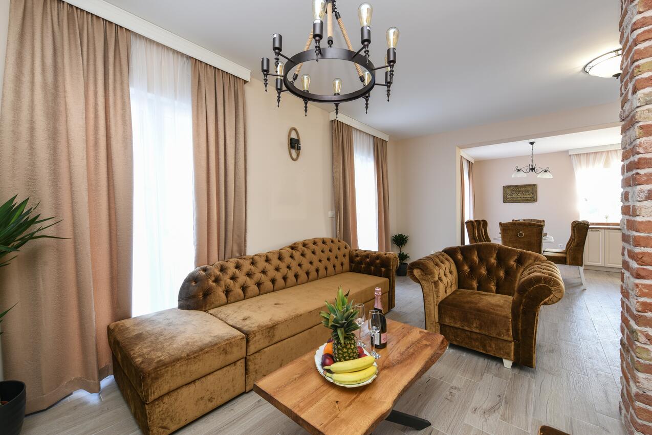 Family friendly house with a swimming pool Pridraga - Cuskijaš, Novigrad - 17774