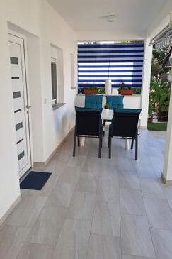 Apartmány s parkovištěm Nin, Zadar - 17784