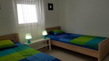 Apartments with parking space Nin, Zadar - 17784