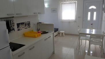 Apartments with parking space Nin, Zadar - 17784