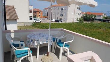 Apartments with parking space Nin, Zadar - 17784