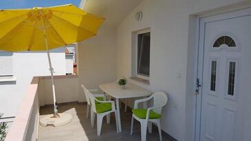 Apartments with parking space Nin, Zadar - 17784