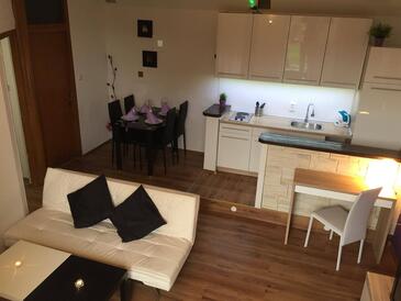 Ferienwohnungen mit Pool für Familien Ostarski Stanovi, Plitvice - 17806