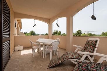 Однокомнатные апартаменты Трибань Шибулина - Tribanj Šibuljina, Пакленица - Paklenica (A-17818-a(