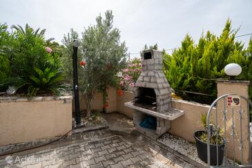 Апартаменты у моря Трибань Шибулина - Tribanj Šibuljina, Пакленица - Paklenica - 17818 Adriatic.hr