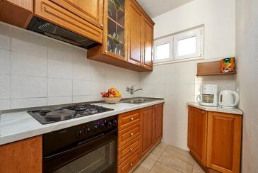 Apartamenty z parkingiem Mavarstica, Ciovo - 17821