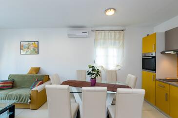 Appartements et chambres avec parking Grebastica, Sibenik - 17831