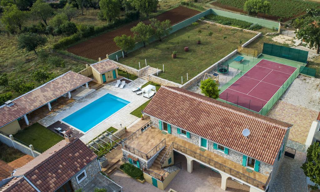 Luxusvilla mit Pool Gornje Raštane, Biograd - 17837