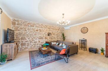 Gornje Raštane, Camera di soggiorno nell'alloggi del tipo house, condizionatore disponibile e WiFi.