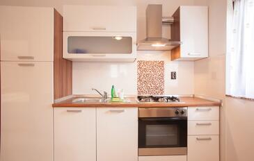 Apartments by the sea Punat, Krk - 17857