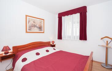 Apartmani uz more Punat, Krk - 17857