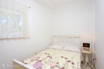 Family-friendly apartments with swimming pool Ražanj, Rogoznica - 17867