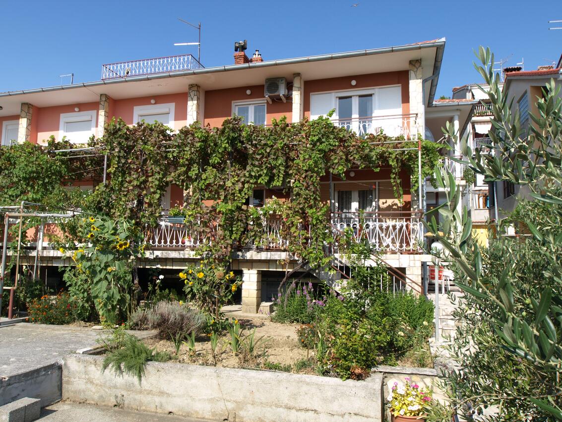 Property - Apartments with a parking space Palit, Rab