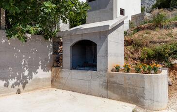 Apartments with parking space Stanići, Omiš - 17894