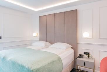 Rooms by the sea Krilo Jesenice, Omiš - 17901