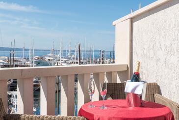 Rooms by the sea Krilo Jesenice, Omiš - 17901