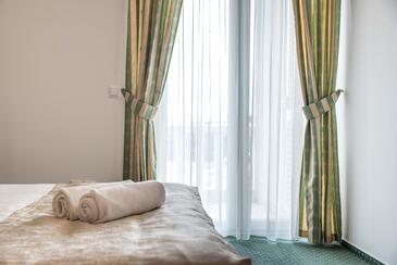 Rooms by the sea Krilo Jesenice, Omiš - 17901