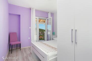 Holiday house with a swimming pool Ražanj, Rogoznica - 17904