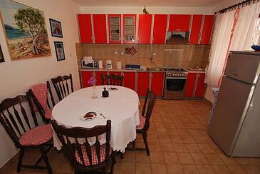 Apartments with parking space Rogoznica - 17907