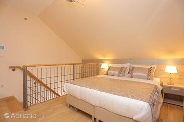 Комнаты у моря Каштел Нови - Kaštel Novi, Каштела - Kaštela - 17909