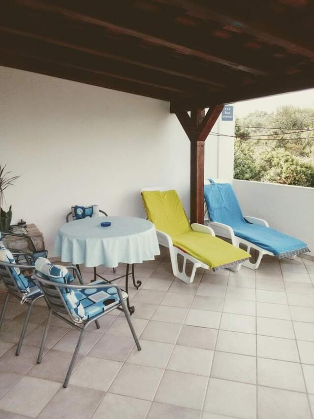A-17910-a - Private accommodation - Apartments by the sea Drvenik Mali, Drvenik