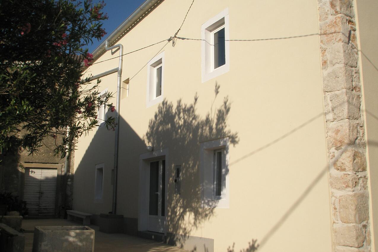 Sommerhus med parkering Olib - 17985