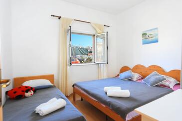 Jednosobni apartman Seget Vranjica, Trogir (A-17989-c)