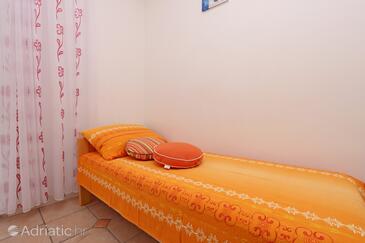 Apartments with parking space Lopar, Rab - 18005