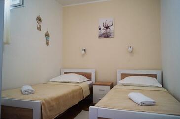 Apartmani uz more Šparadići, Šibenik - 18043