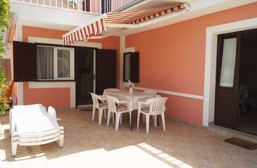 Apartmani uz more Šparadići, Šibenik - 18043